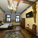 Appartement королівські на вулиці лесі українки 19 *