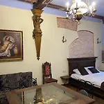 королівські на вулиці лесі українки 19 Apartment *