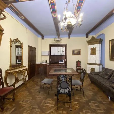 Apartamento королівські на вулиці лесі українки 19