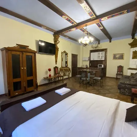 королівські на вулиці лесі українки 19 Apartamento Lviv
