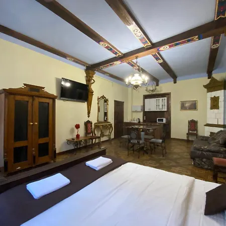 Apartamento королівські на вулиці лесі українки 19 *