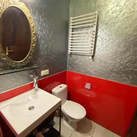 Apartment королівські на вулиці лесі українки 19 Lviv