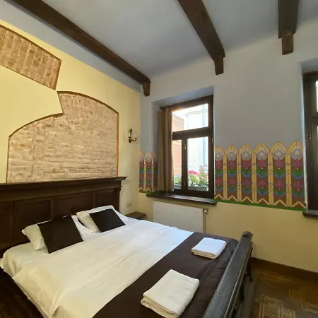 Apartamento королівські на вулиці лесі українки 19 *