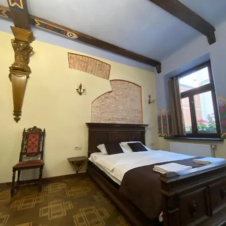 королівські на вулиці лесі українки 19 * Lviv