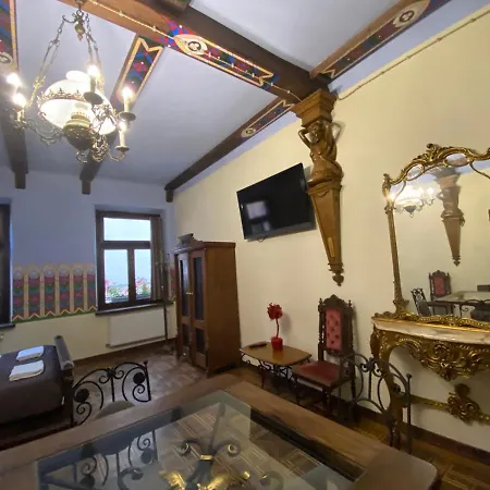 Apartamento королівські на вулиці лесі українки 19 *