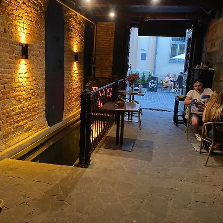 Apartamento королівські на вулиці лесі українки 19 *