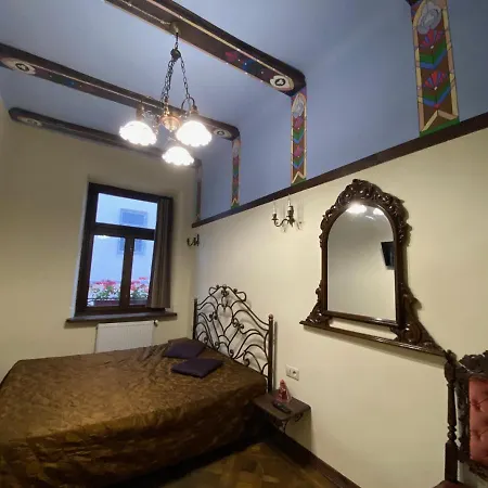 королівські на вулиці лесі українки 19 * Lviv