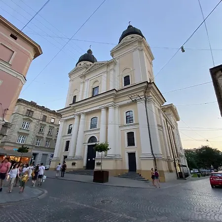 Daire королівські на вулиці лесі українки 19 *