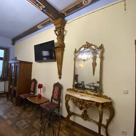 Apartment королівські на вулиці лесі українки 19