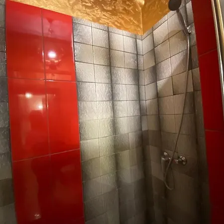 королівські на вулиці лесі українки 19 Apartment *