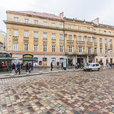 королівські на вулиці лесі українки 19 * Lviv