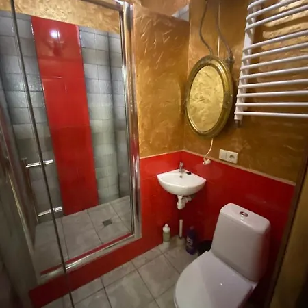 королівські на вулиці лесі українки 19 Leópolis