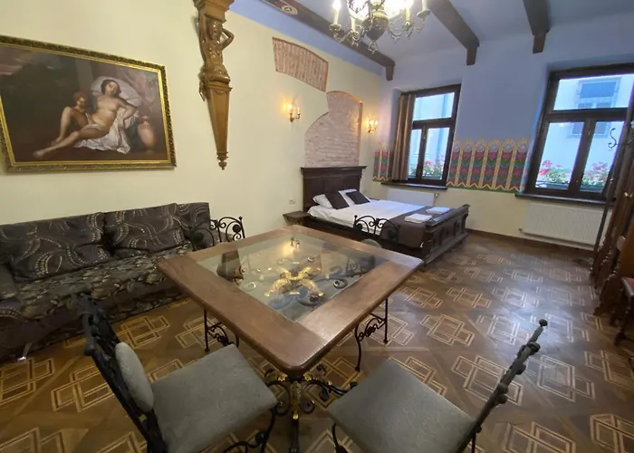 королівські на вулиці лесі українки 19 * Lviv