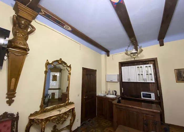 Apartment королівські на вулиці лесі українки 19 *