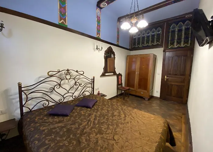 Apartment королівські на вулиці лесі українки 19 *