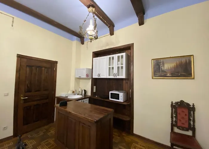 королівські на вулиці лесі українки 19 Lviv