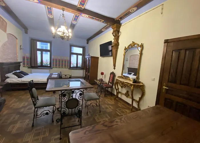 Apartment королівські на вулиці лесі українки 19 Lviv