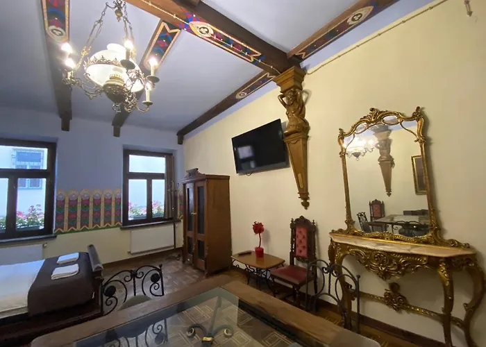 королівські на вулиці лесі українки 19 Lviv