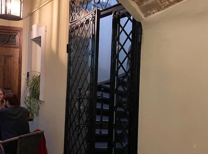 королівські на вулиці лесі українки 19 * Lviv