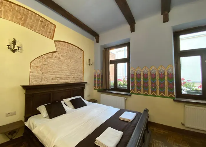 Apartment королівські на вулиці лесі українки 19 *