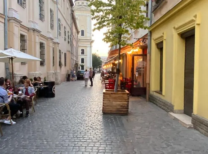 королівські на вулиці лесі українки 19 Lviv