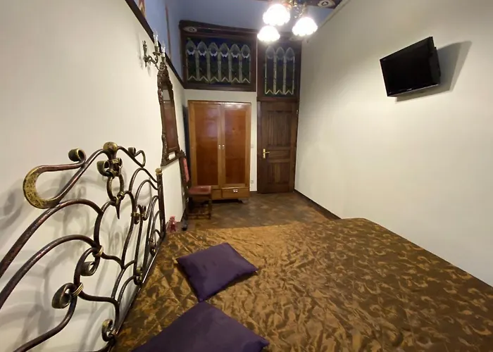 королівські на вулиці лесі українки 19