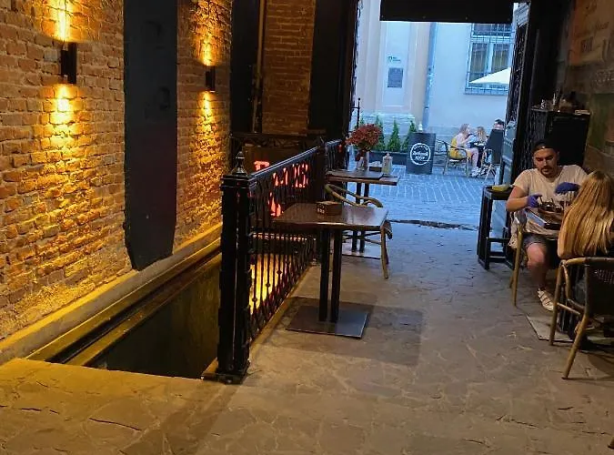 Apartment королівські на вулиці лесі українки 19 *