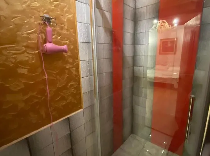 королівські на вулиці лесі українки 19 Apartment *