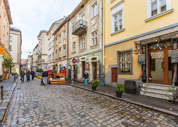 королівські на вулиці лесі українки 19 Apartment *